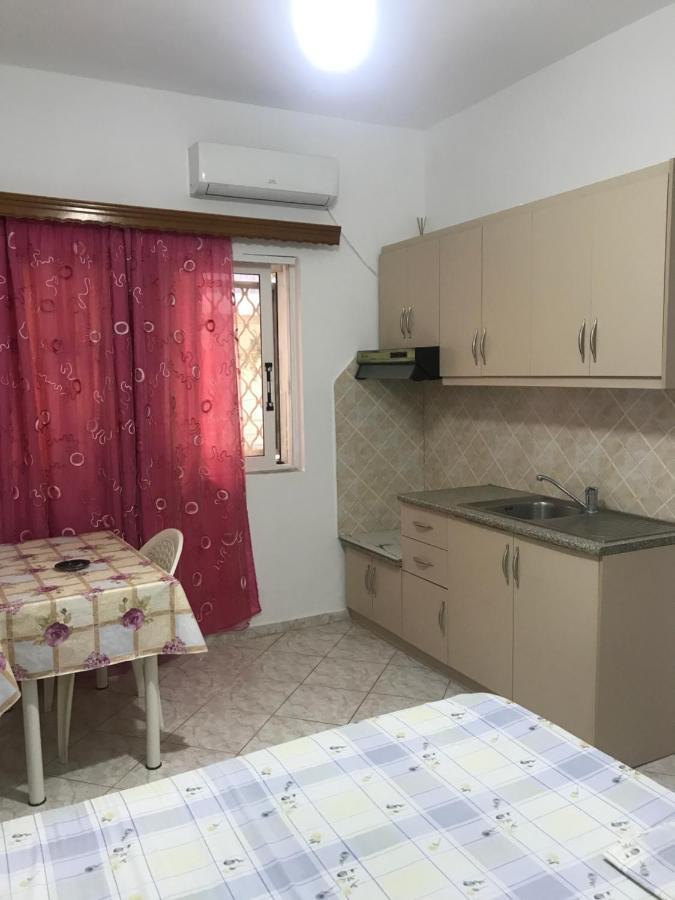 Apartament Roisin Sarandë Eksteriør bilde