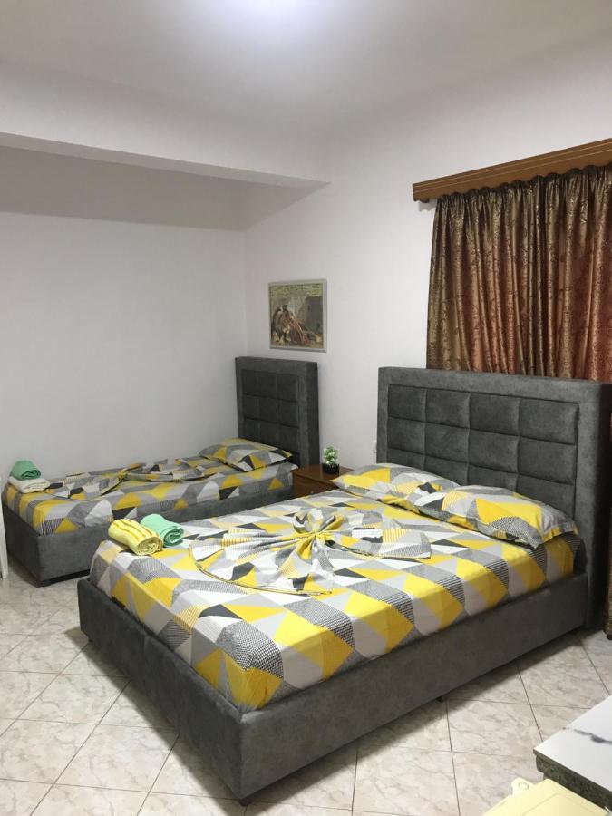 Apartament Roisin Sarandë Eksteriør bilde